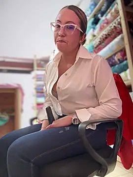 VIOLETA-25_ Live XXX-chat