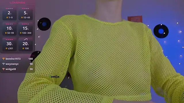 Show modela emi_fade na web-kameri