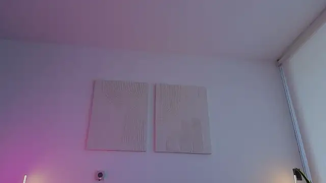 Pokazy przed kamerką – Tiny_lilith