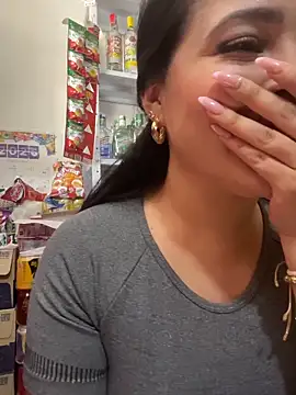 XXX chat uživo modela Sara_fun