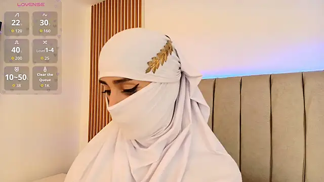 rawiya Adlı Modelin Canlı XXX Sohbeti