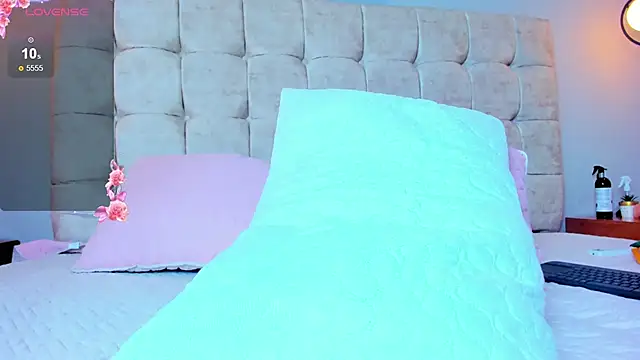 twink_royale18 现场XXX聊天