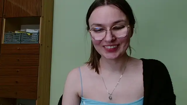 LooveELLYx Chat XXX live