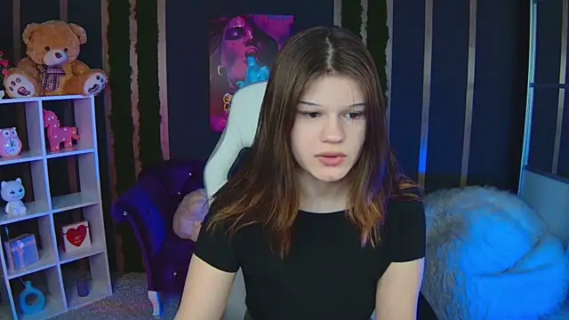 XXX chat uživo modela Lunatrend