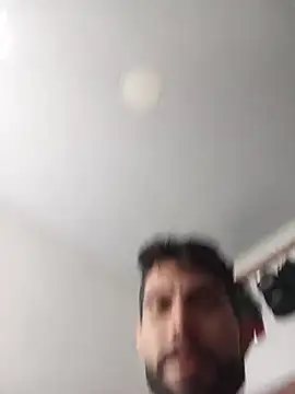 hideonbush051のライブXXXチャット