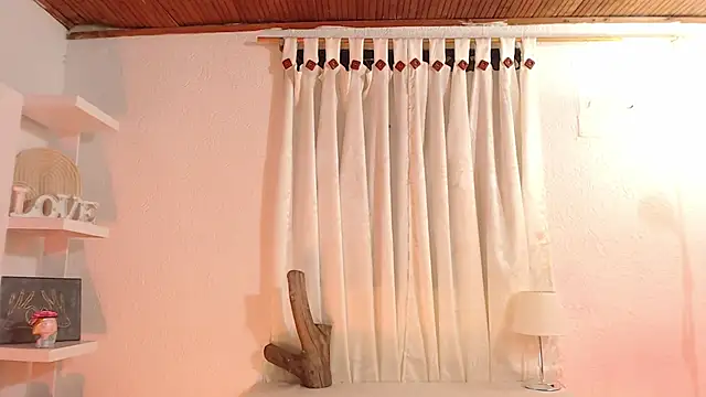 _Kim__M লাইভ XXX চ্যাট