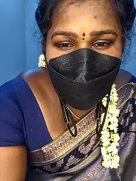 Show modela Tamil_flowergril na web-kameri