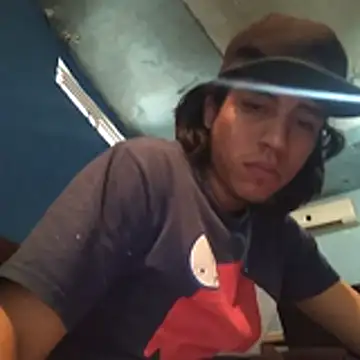 AlexAlejandro13 – Naživo XXX chat