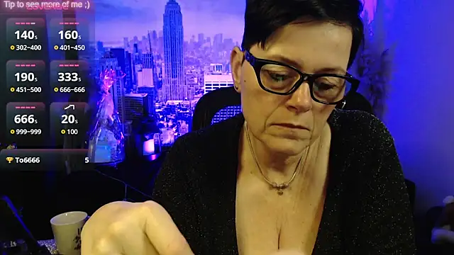 Онлайн чат XXX ninarandmann