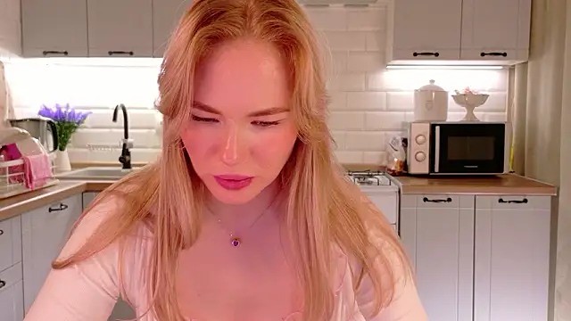 Chat +18 de Veronika_Mitchel ao vivo