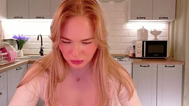 Veronika_Mitchel Live XXX-Chat