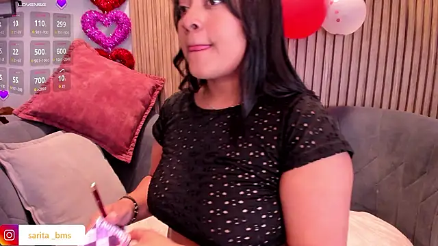 Chat +18 de Sariitaa_ ao vivo