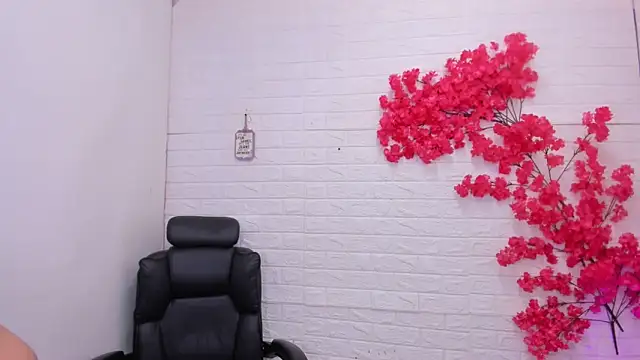 Aisha_09 라이 브 XXX 채팅