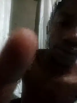 AOlinwHallu webkamerás műsora