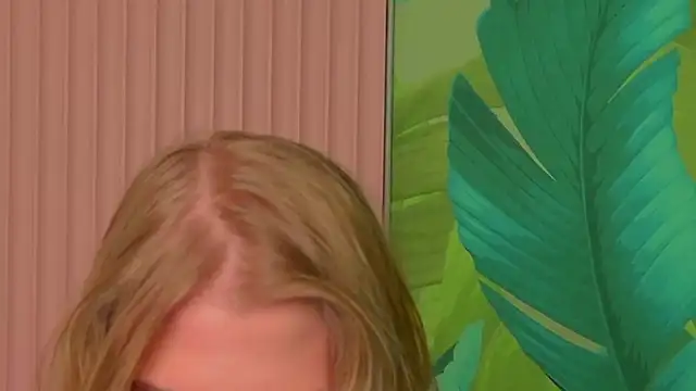 4example_Chloe Chat XXX in diretta