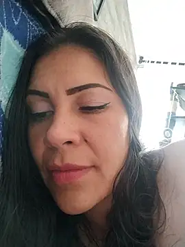 Chat +18 de KittyHoleshot87 ao vivo