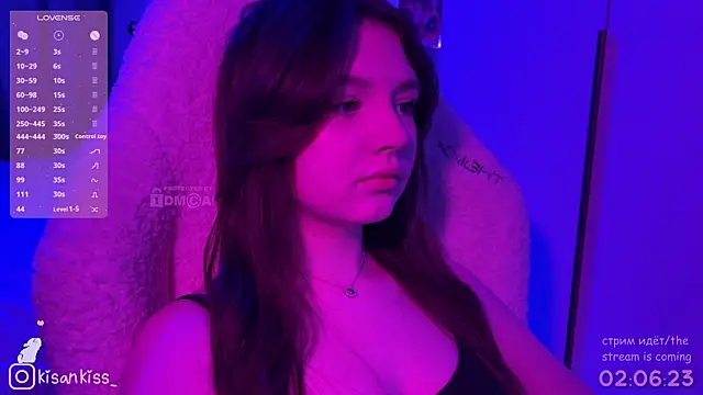 kisankiss Chat XXX in diretta