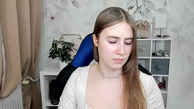 candy_Megan – Naživo XXX chat