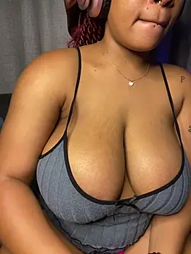 XXX chat uživo modela YellowHoneyDip