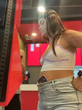 แชท XXX สดของ Kaily_Sweet16