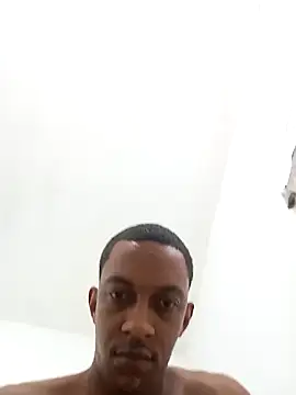 Pretinhoo25 Adlı Modelin Canlı XXX Sohbeti