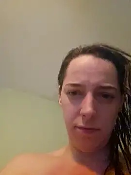 LeiaSwift live XXX chat