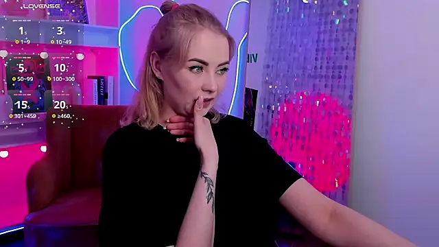 StephanieSweetyn Live XXX chat