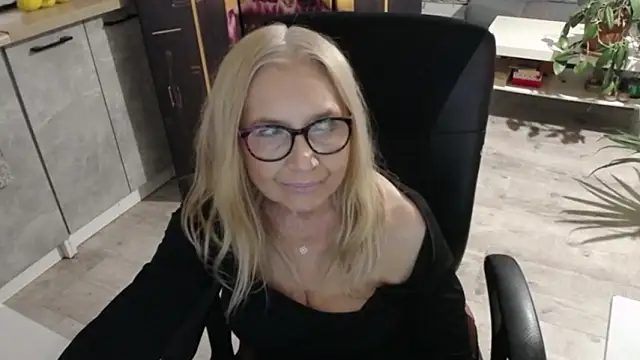 sofia_xkissn Live XXX chat