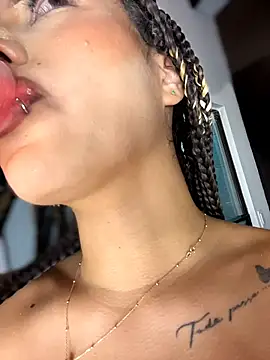 MystiqueXXX 라이브 XXX 채팅