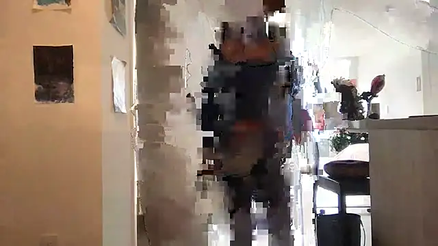 XXX chat uživo modela tia___fox