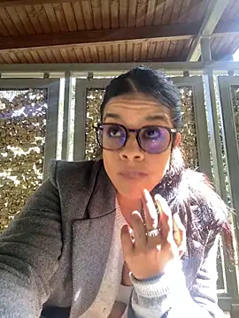 trianawhite Pertunjukan Webcam