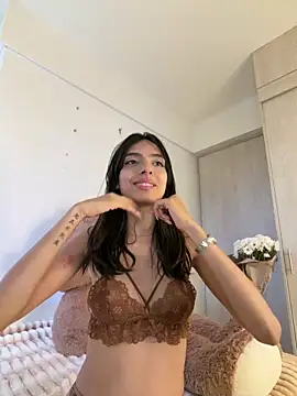 ZaraLuuv Live XXX-Chat