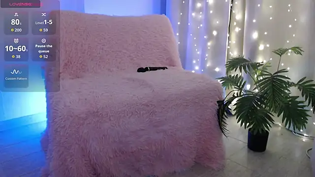 XXX chat uživo modela Zeeeme