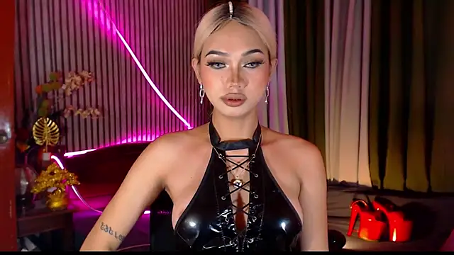 Unforgettablejulia Chat XXX live