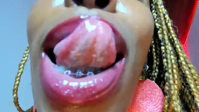 TAYLORR778 Live XXX-chat