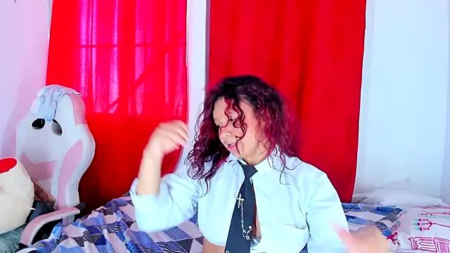 Emily_Coper18 লাইভ XXX চ্যাট