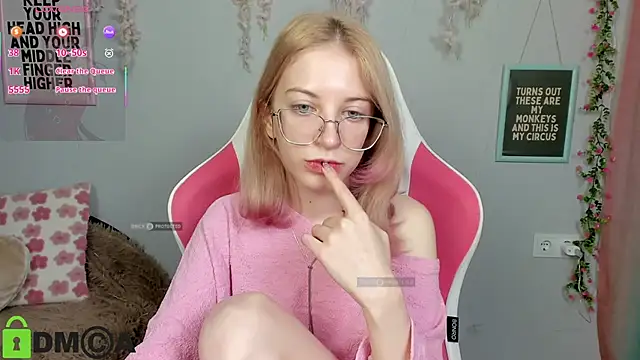 InfernoMiaのライブXXXチャット