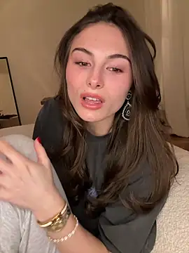 SophiiaStarr Chat XXX in diretta