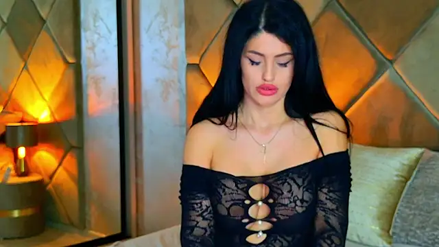 Show modela Myla-b na web-kameri