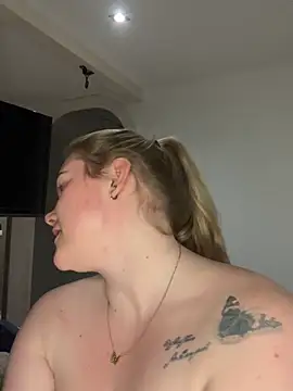 SexyBlondJoanna's Live XXX Chat