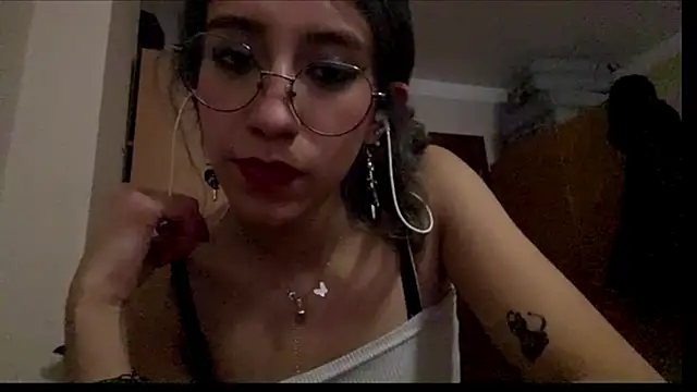 MarianRuhle's Live XXX Chat