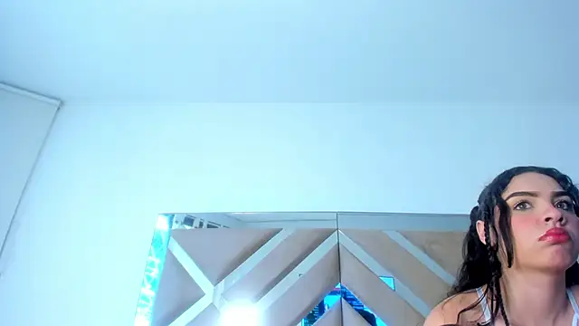 KimSantos 라이브 XXX 채팅