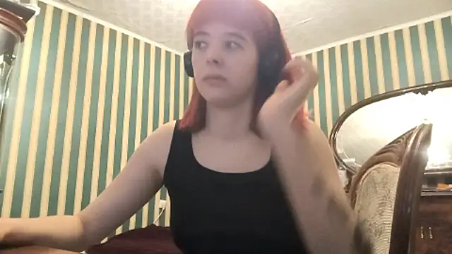 Remyelza: онлайн-секс-чат