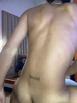 XXX chat uživo modela Mike_thomsonn