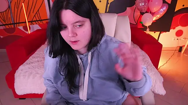 Czat XXX na żywo – LittleShyy