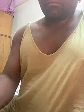 Kajal-Shemale69 Webcam Show