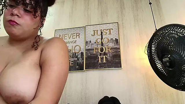 Saray__cloverr Live XXX-Chat