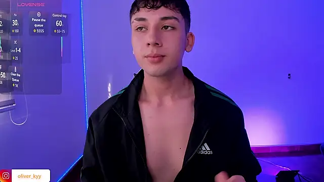 oliver_kyy Webcam Show