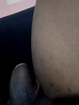 TICKDICK320: διαδικτυακό σόου στην κάμερα