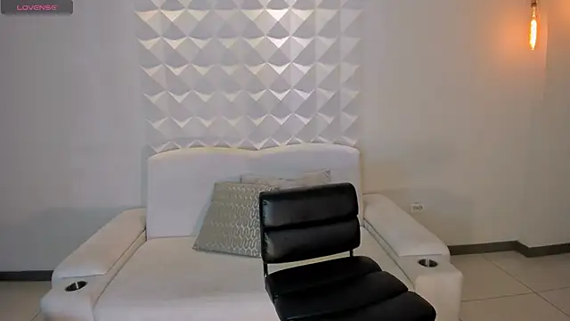 XXX chat uživo modela JuanitaClay